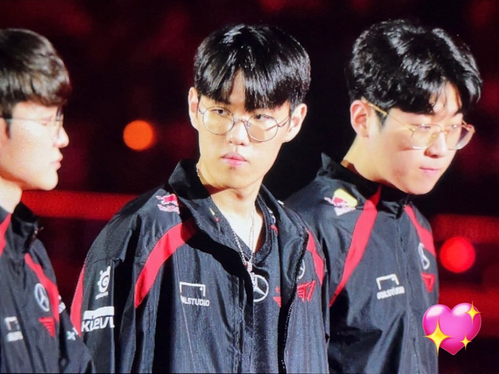 Centuries_LOL's tweet image. 240907 PREVIEW
#์ค๋ #ONER #๋ฌธํ์ค
#T1WIN #T1Fighting ๐๐๐๐๐