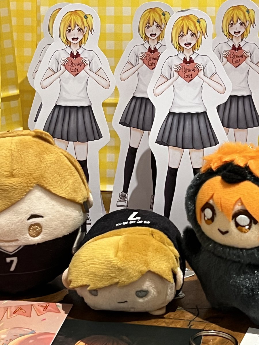 Menghadiri pesta ultah sesama kuning(*´꒳`*)

<a href="/happyachiday/">Yachi's Day 𖹭</a>