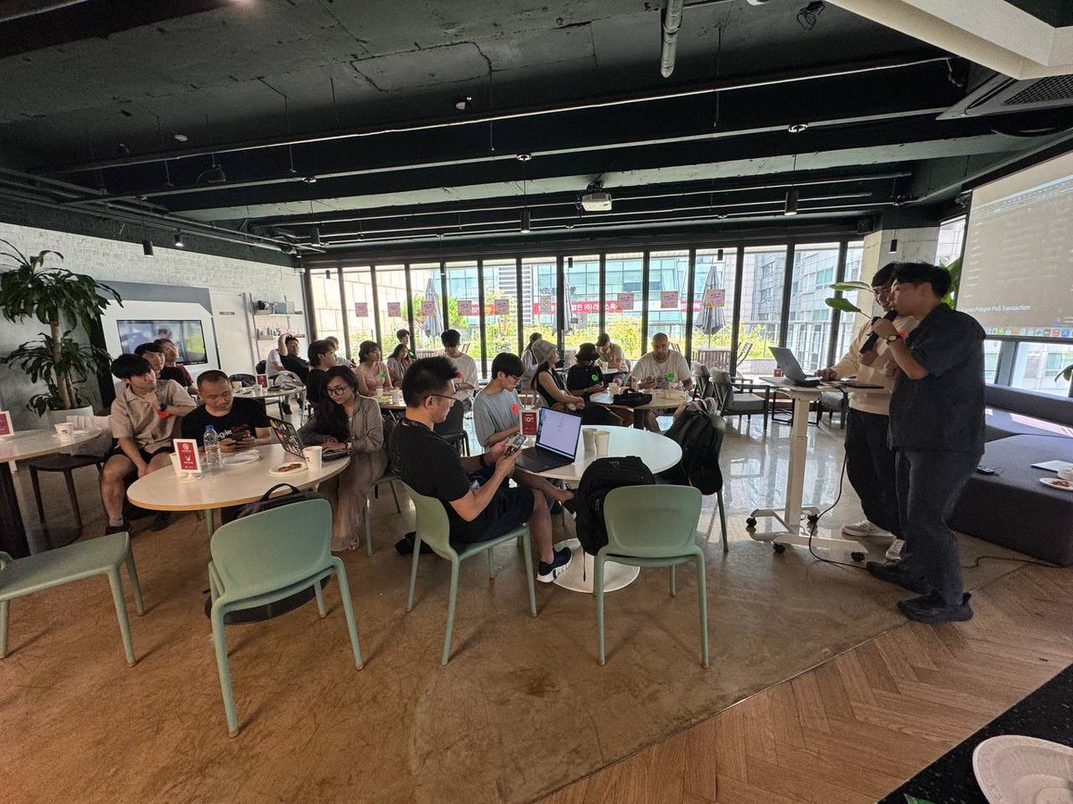 TxnSheng's tweet photo. It was so fun doing a farcaster frames deployment on Polygon PoS using Circle API workshop with a talented translator @0xmayfly 

Thank you for putting everything together! @medo_NFP @Legend_steveS2 @WCM_foryou @CoinWOfficial as well as the sponsors @DablClub @0xPolygonEco for making this event on a Saturday afternoon happen!

That’s a wrap for @kbwofficial side events for me! Until next year~

Credits @farcaster_xyz @BuildOnCircle