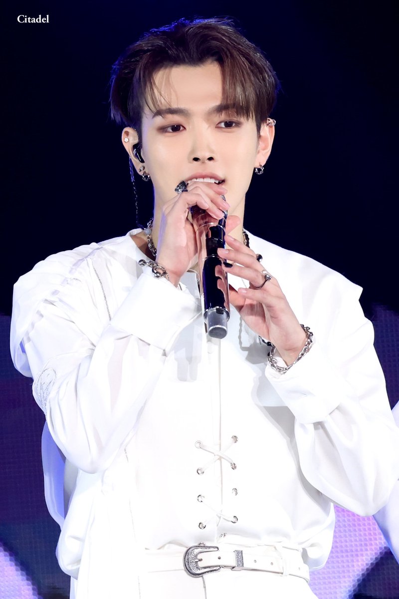 citadel1107's tweet photo. 230923

#에이티즈 #ATEEZ
#홍중 #HONGJOONG https://t.co/lo6vU5nAS2