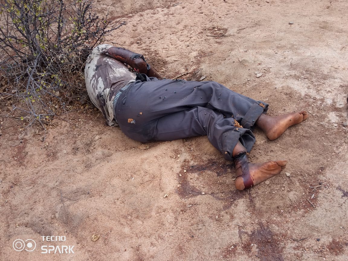 mutua (@mutua781229) on Twitter photo The below person John Mwanzia kiled by somali on 4/9/24 at kalalani(katuni) Sosoma/Mwanzele village n discovered on 6/9/24.home area itiva nzou, Mwingi North.
Dear <a href="/KindikiKithure/">Kithure Kindiki</a> <a href="/NPSOfficial_KE/">National Police Service-Kenya</a> <a href="/DCI_Kenya/">DCI KENYA</a> <a href="/HonAdenDuale/">Hon. Aden Duale, EGH</a> & <a href="/skmusyoka/">Kalonzo Musyoka</a> have you allowed this happen? Why?? The below person John Mwanzia kiled by somali on 4/9/24 at kalalani(katuni) Sosoma/Mwanzele village n discovered on 6/9/24.home area itiva nzou, Mwingi North.
Dear <a href="/KindikiKithure/">Kithure Kindiki</a> <a href="/NPSOfficial_KE/">National Police Service-Kenya</a> <a href="/DCI_Kenya/">DCI KENYA</a> <a href="/HonAdenDuale/">Hon. Aden Duale, EGH</a> & <a href="/skmusyoka/">Kalonzo Musyoka</a> have you allowed this happen? Why??
