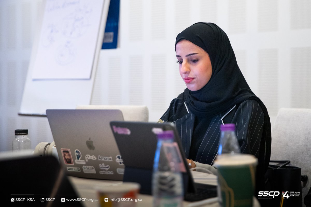 SSCP_KSA's tweet image. User Experience Design Basics workshop at #MicroMakerHackathon! ✨

#SSCP24 #InfiniteKnowledge