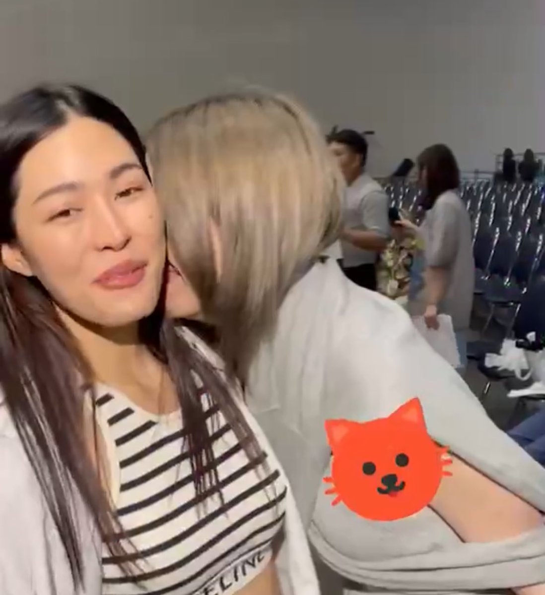 ppampudding's tweet photo. พอเป็นภาพนิ่งแล้วสมองไหลกว่าเดิมอีก https://t.co/CtRPD7SH2c