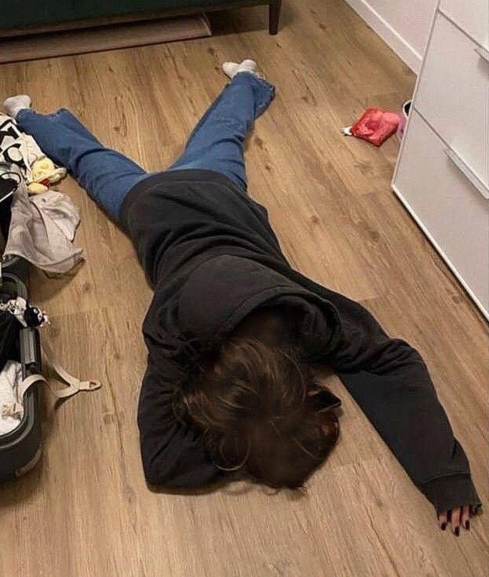 2 kun oldin xonamga joylashganimdan keyin ahvolim xuddi shunaqeydi, bugun-erta joylashadiganlargayu sabr tileyman🥱
