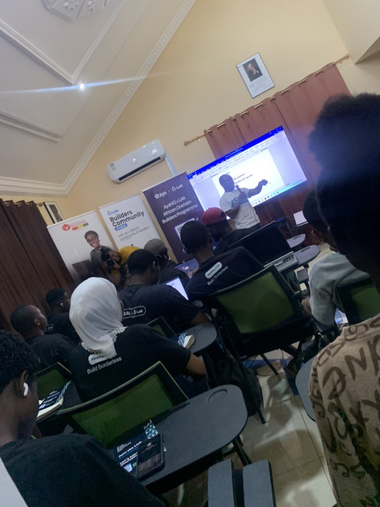 BryteLitty's tweet image. Weekends are for events😎

@LiskHQ
@ayahq_
#LiskXAyaRoadshow
#OnchainBuildersProgram
#GoLisk
#BuildonLisk
#LiskGhana