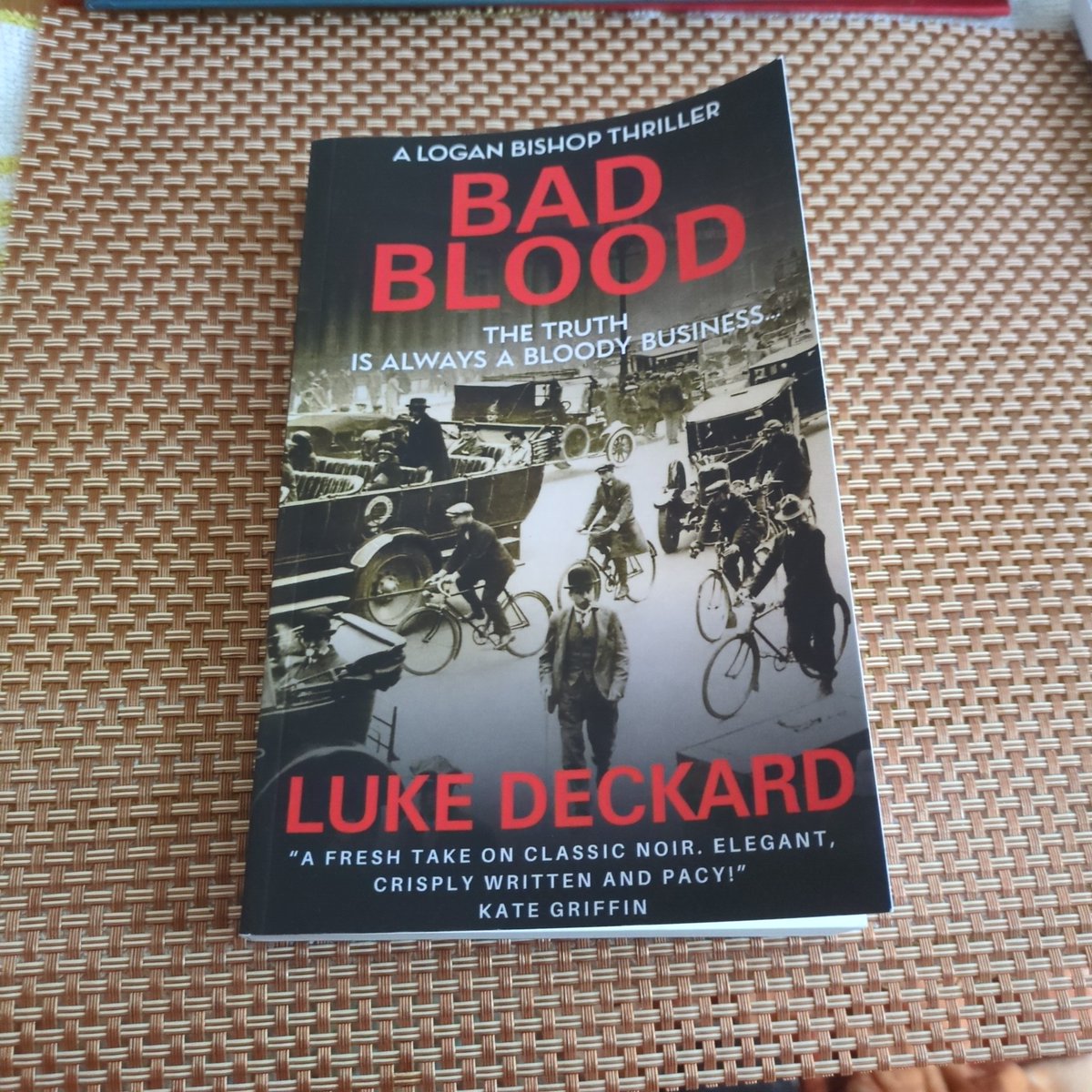 When you find a book that grips you so hard you get annoyed you had to do your day job.

Superb, pacy and deliciously noir. Now I just want to read what comes next. @lukewritescrime <a href="/CrimeCentral_/">Crime Central Manchester</a>