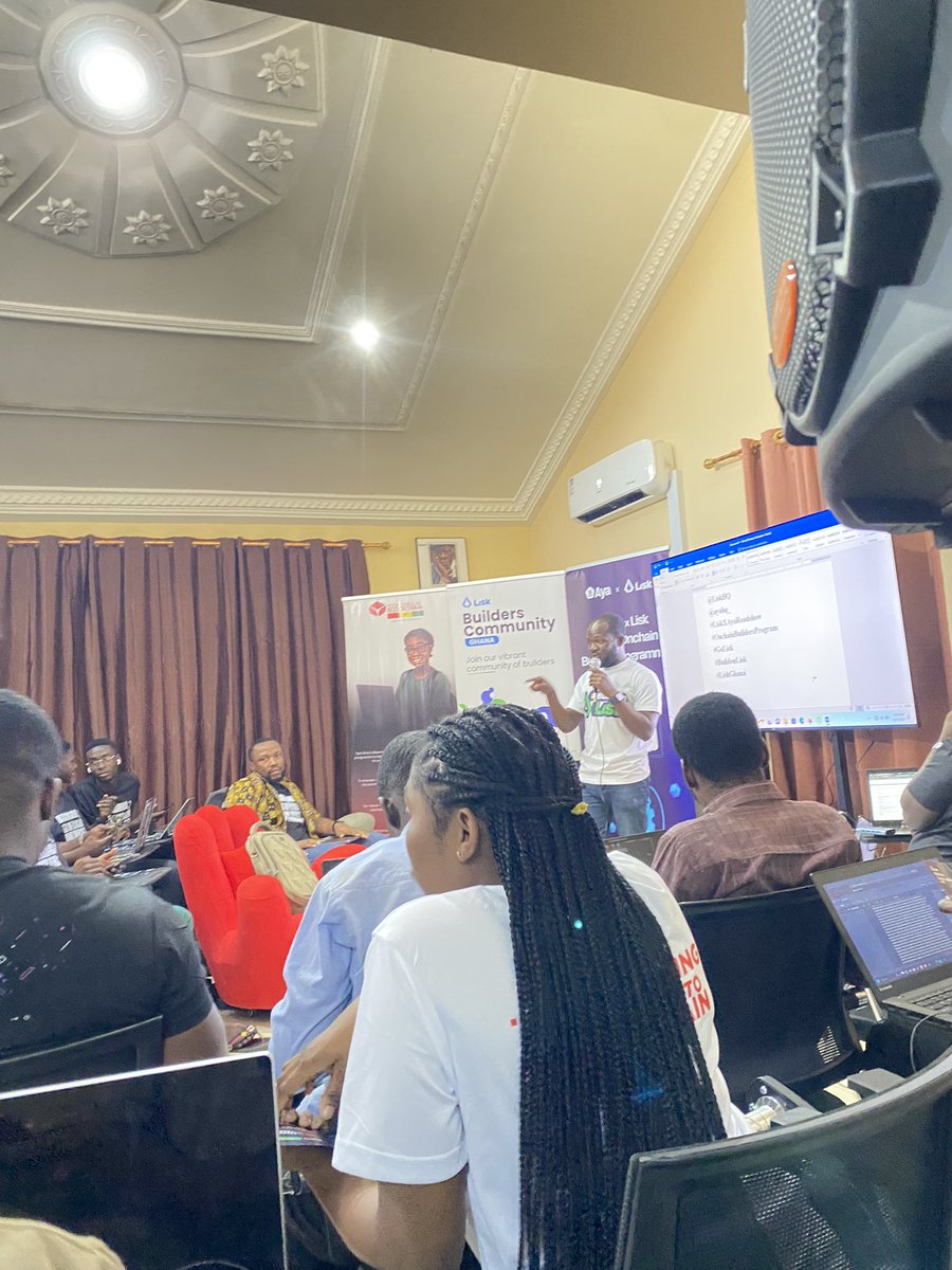 rokisdola1's tweet image. We are building  on @LiskHQ 

Web3 Assembling @ayahq_ #LiskXAyaRoadshow #OnchainBuildersProgram #GoLisk #BuildonLisk #LiskGhana