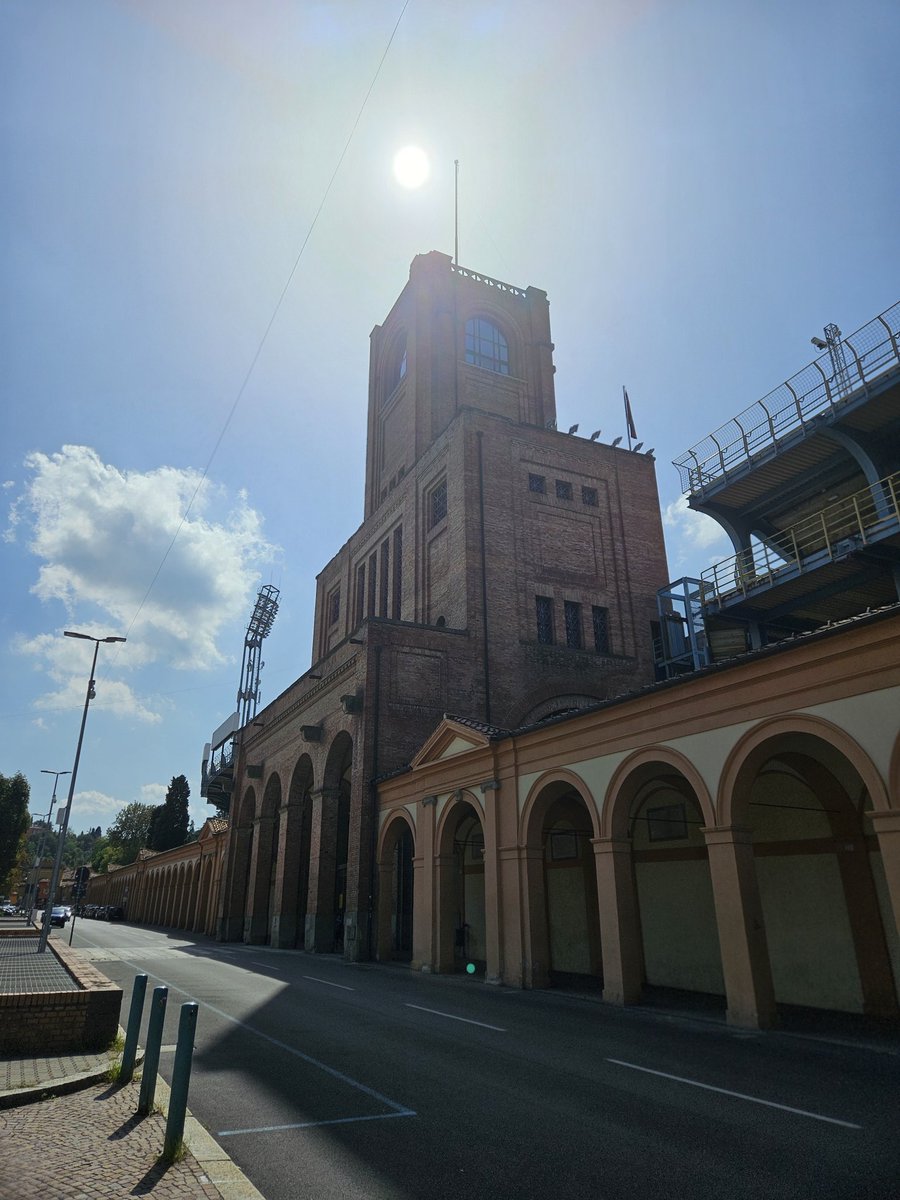 Ino Diepeveen tweet media