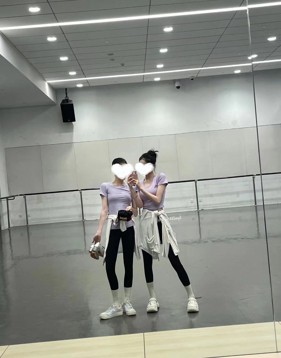 練完我和閨蜜去找你吃肉棒如何
#舞蹈生 #閨蜜 https://t.co/9LjKf5PxDg