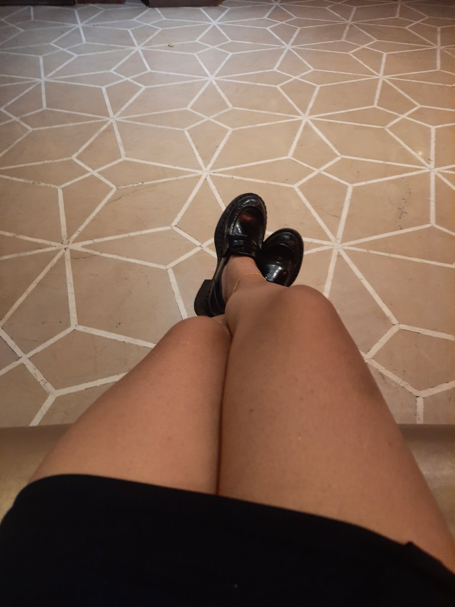 mistress_saraah's tweet photo. You can stare all you want but as long as you are giving me your wallet you can’t stay loser

domme humanatm findom nofap lewd nsfw porn feet kink goon finsub Paypig cashcow goon gooner humanwallet paypig findom sph cei cuckold https://t.co/bHTcvCMLMe