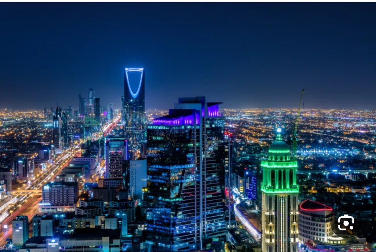 amfozan's tweet photo. خلك على مبداك واحذر تخونه ... وطنك هو عزك ومصدر أمانك. https://t.co/gyywrtELJS
