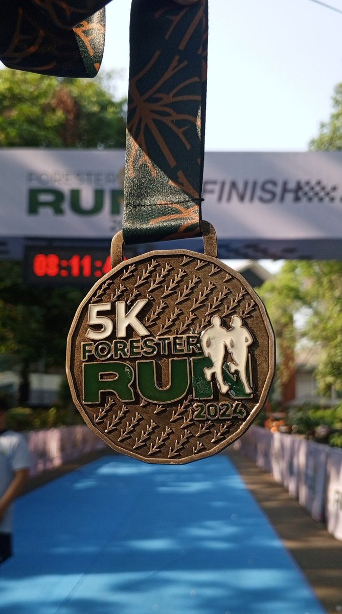 popiforestian's tweet photo. Kalau bukan karena Fahutan dan Pisang, aku hoream ikutan event lari #foresterrun #indonesianforester #HAPKAXIX https://t.co/DNwumLb9qG