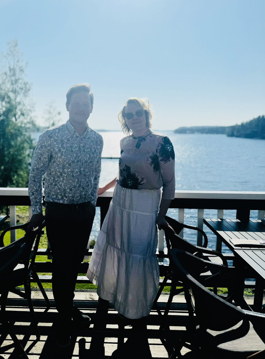 Vierailu Puumalassa hienossa Sahanlahti Resortissa, niin upea paikka että häikäisee! Kiitos yrittäjä <a href="/JaanaKuivalaine/">Jaana Kuivalainen</a> Matkailun edistämiseen tarvitaan vahvempaa ja pitkäjänteisempää sitoutumista päätöksentekijöiltä sekä laajaa yhteistyötä. <a href="/wwwMaRafi/">MaRa ry</a> alat elinvoiman ytimessä.