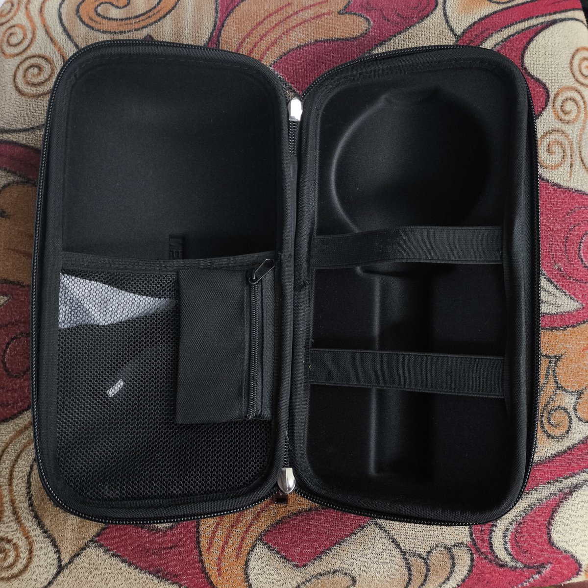 nishimurakartz's tweet image. wts lfb ph 

enhypen lightstick bag
- complete inclu
- 450 dop ; 400 payo
- direct jnt 
if inch please dm po ^^

rfs: decluttering