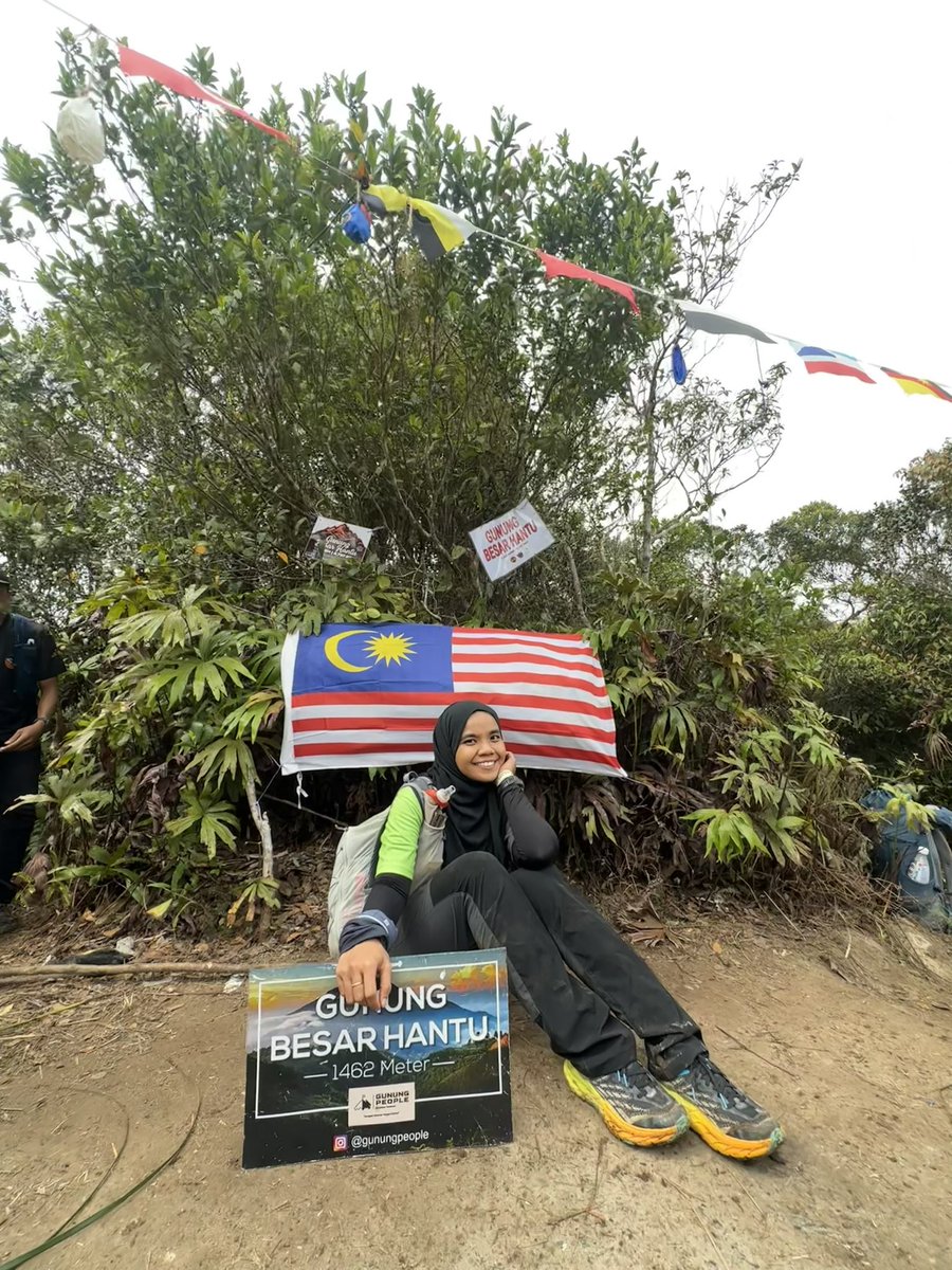 faezahana's tweet image. Done and dusted highest mountain in Nismilan

Gunung Besar Hantu checked done ☑️ 

#pewaitupasti
#komy