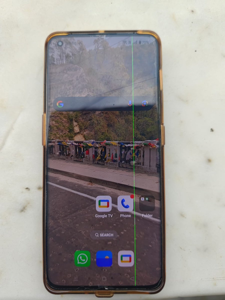 reaperrig7072's tweet photo. I Am Facing the Green Line Issue  in my OnePlus 11 . @OnePlus_IN @oneplus please Look Into this https://t.co/fXEfQh9uLG