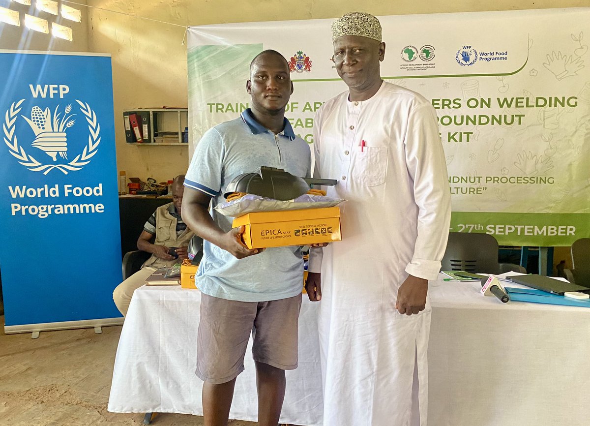 WFP_TheGambia's tweet photo. @WFP_TheGambia in partnership with the @GAFSPfund launched The Artisans (Welders) Training Program in #USET, #LRR.
Designed to enhance the skills, knowledge, and marketability of local artisans, empowering them to improve
their craft and business opportunities in the agro-sector. https://t.co/KX1hEdbpfI
