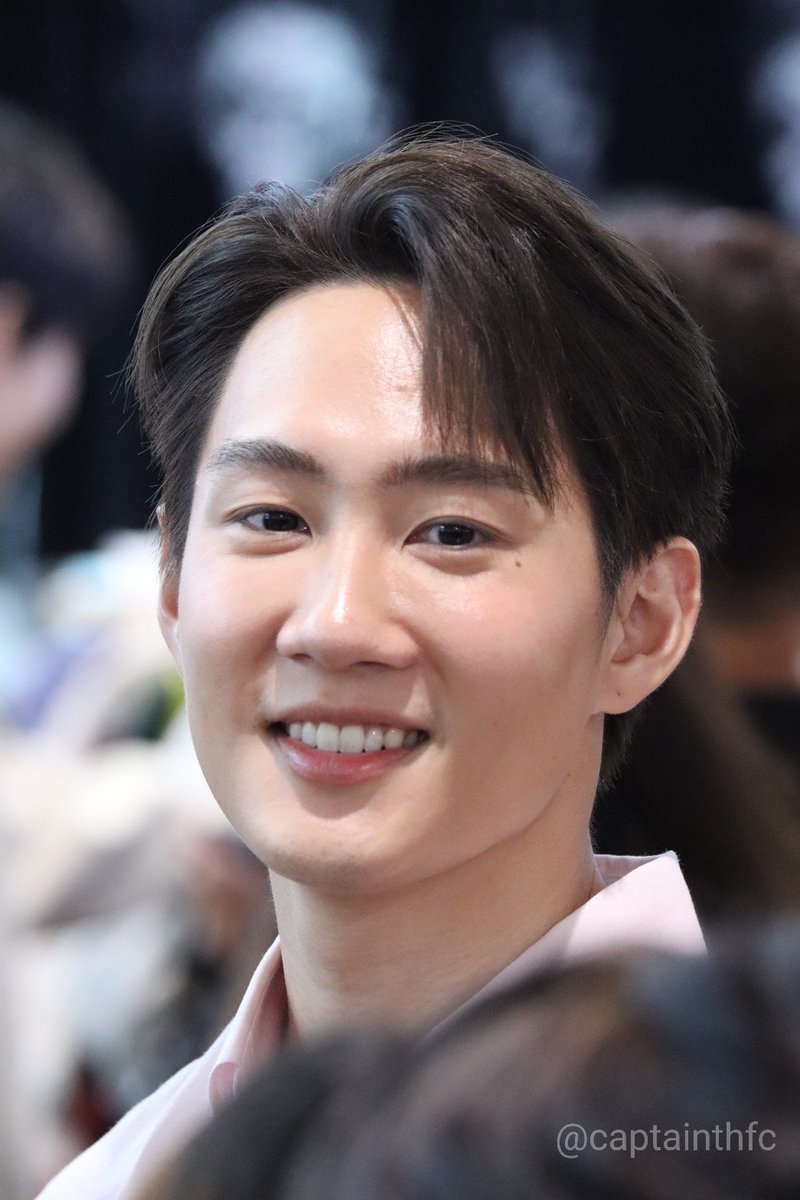 เจอคนหล่อที่บูธ FLOW PROJECT
<a href="/captain2541/">CisT</a> #captainchonlathorn
#MCHOICE2024