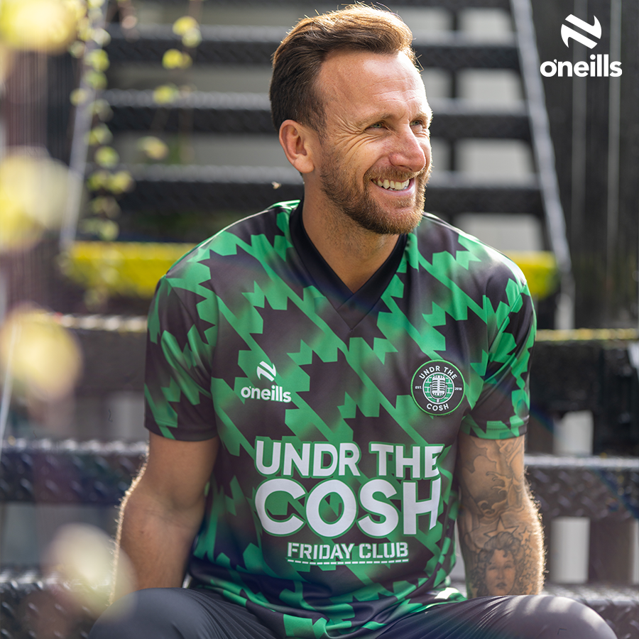 UndrTheCosh tweet media