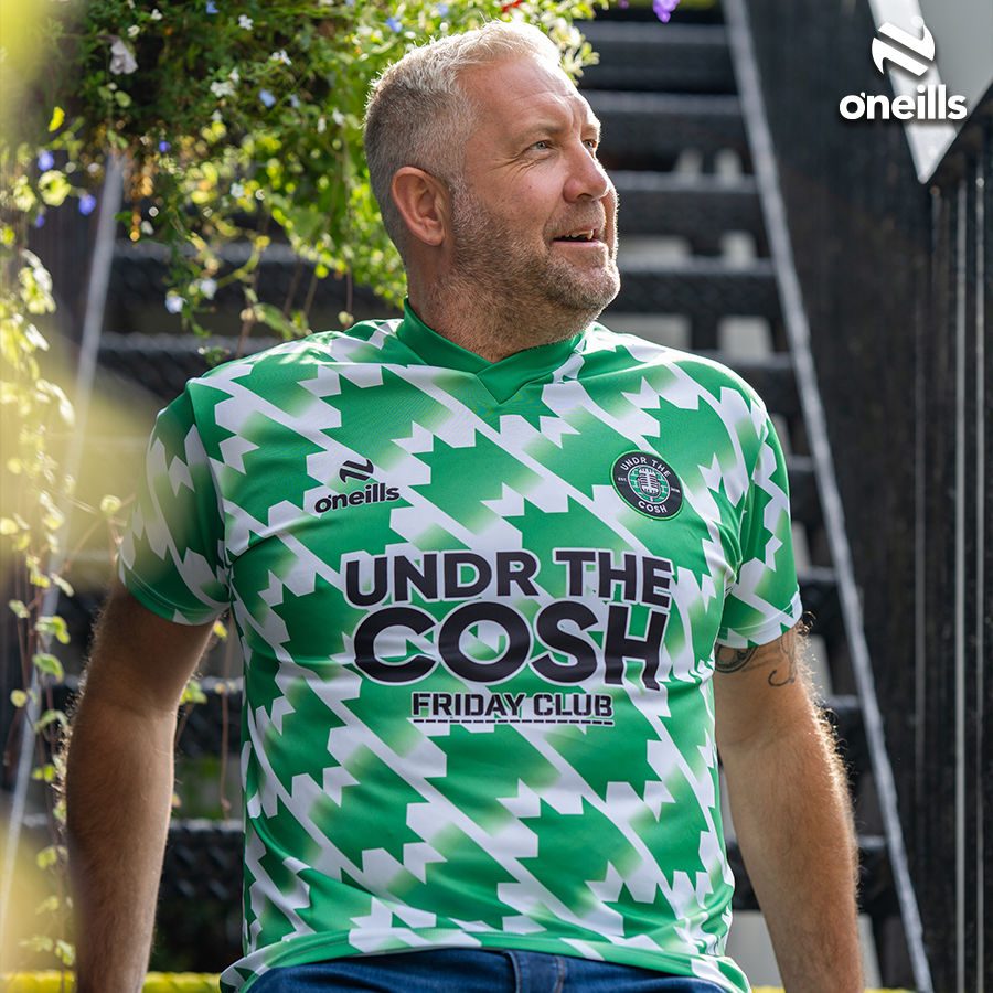 UndrTheCosh tweet media