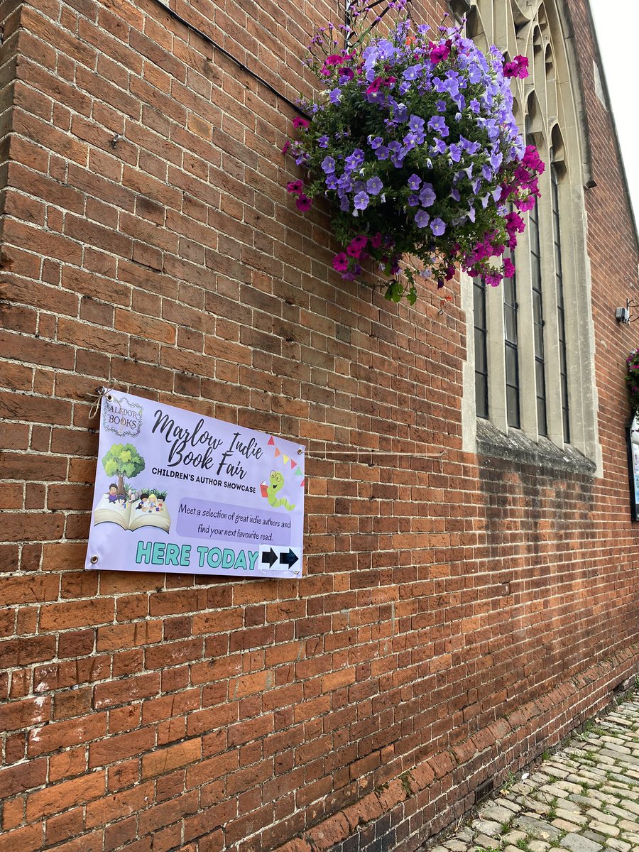 ahappykaren's tweet image. If you’re in #marlow pop by!