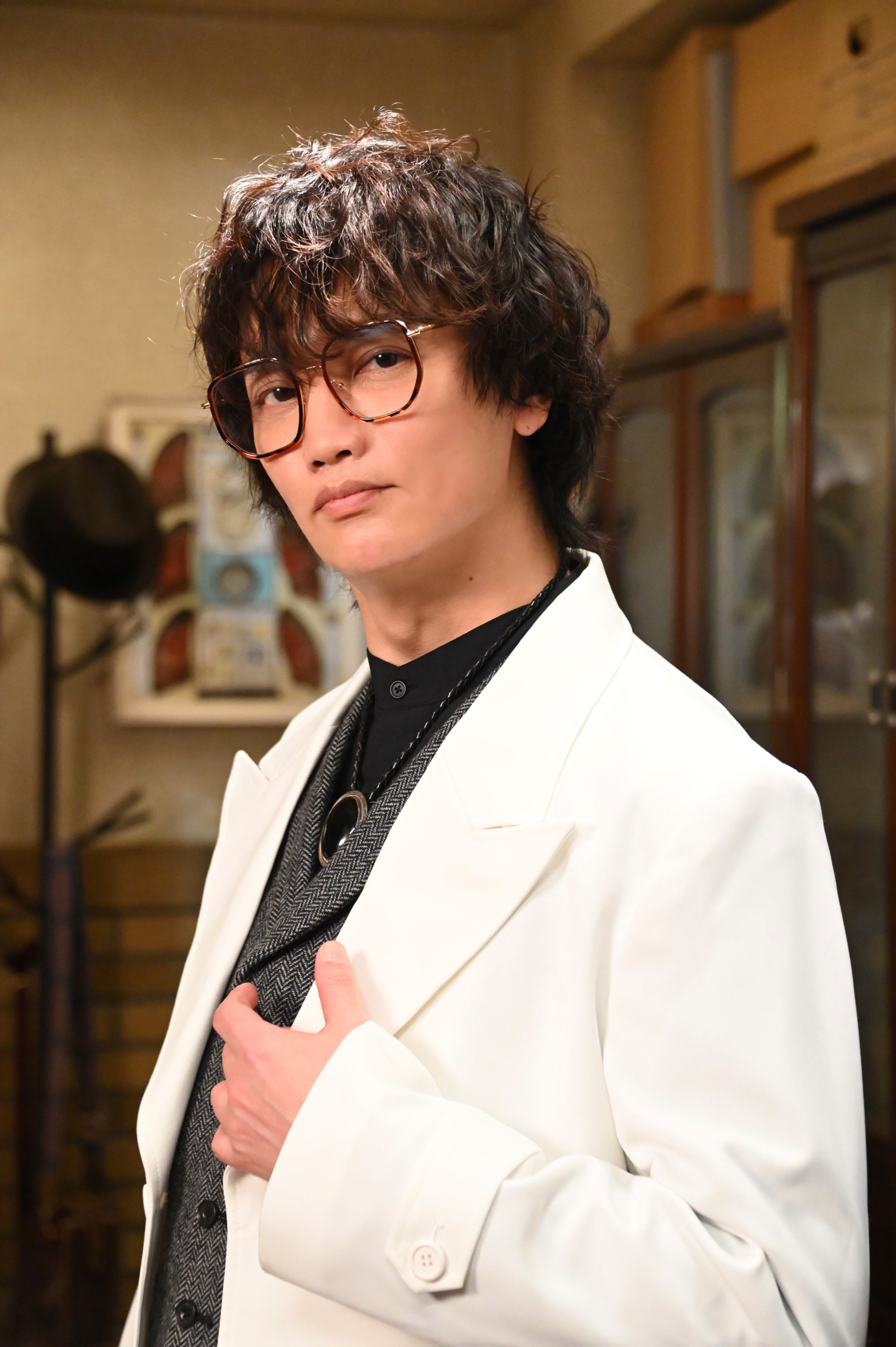 仮面ライダーガヴ 特典ブロマイド 酸賀研造 仮面ライダーガヴ ファイナル ポスター ブロマイド 酸賀研造