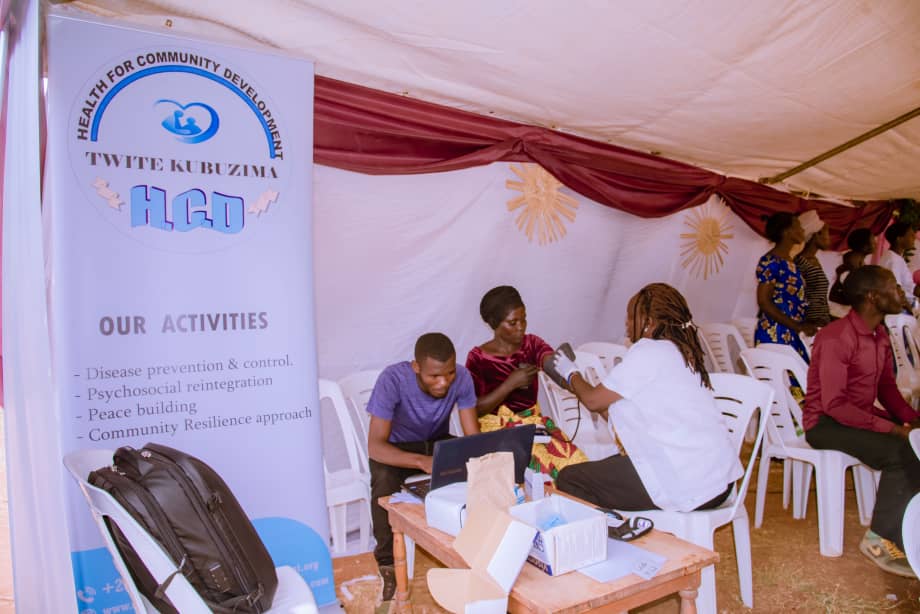 HealthForCommu1's tweet image. We are so Excited to be with @fmiubumuntu at the day of celebrating journey of 3Years experience in community development activities in @GisagaraDistr
we wish big congratulations to @Muganza Sectors FC &amp;amp; @fmiubumuntu FC Academy for Victory👏 @NARwanda  @RwandaHealth @RBCRwanda