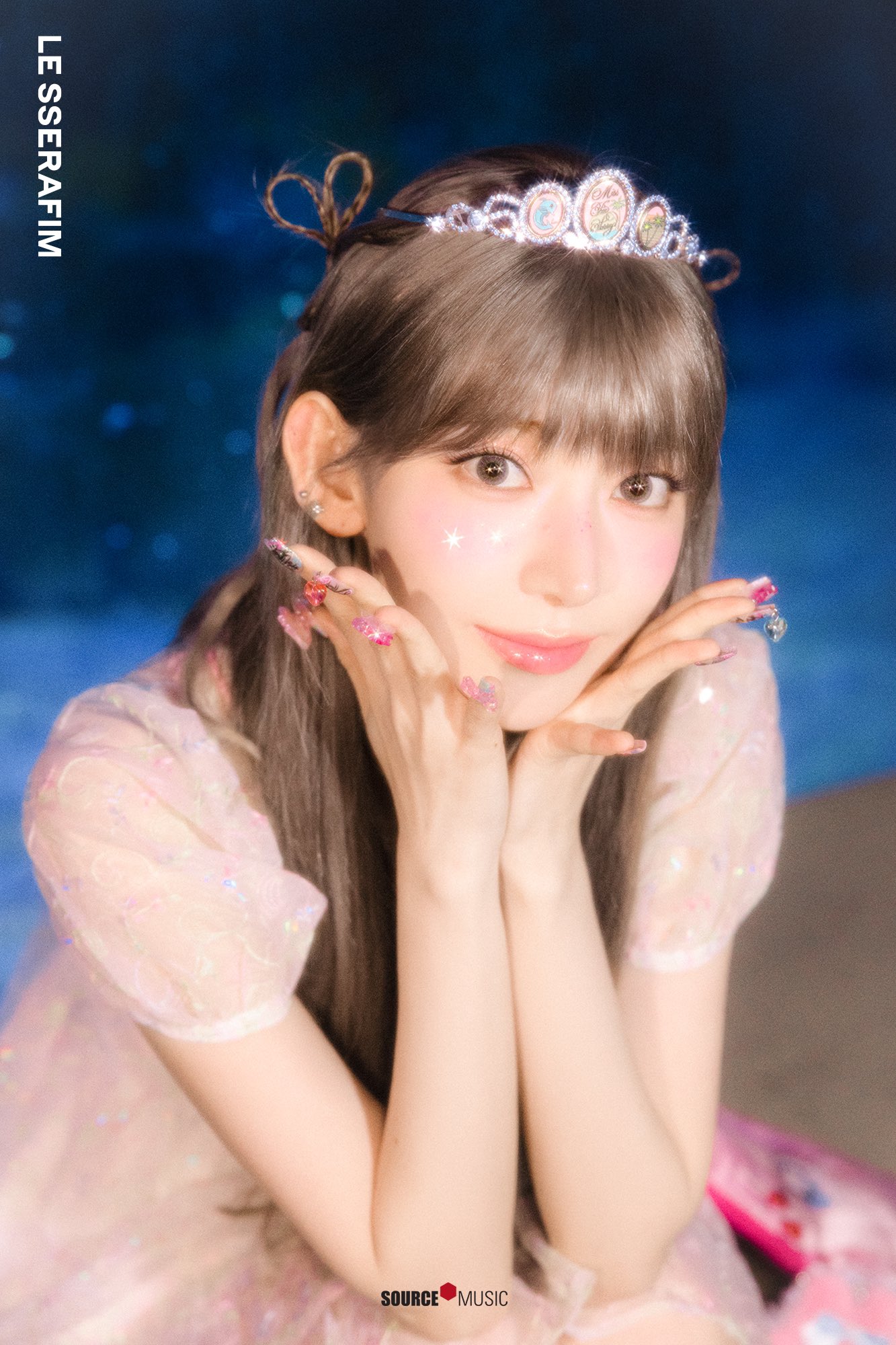 韓国 ホンデ限定絵柄〉lesserafim crazy popup 宮脇咲良 - メルカリ