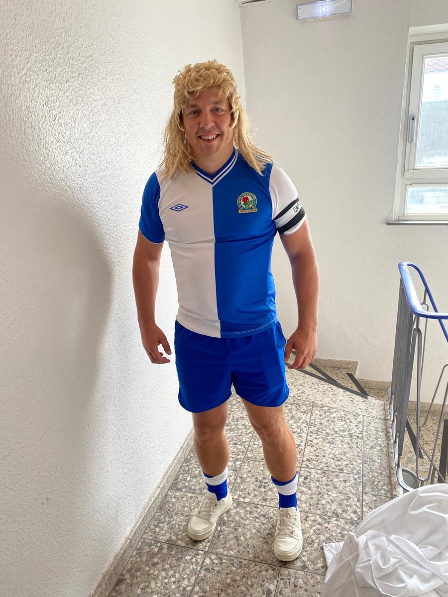 Thank you ⁦@BraveheartCH⁩ for being my inspiration for football fancy dress today……Legend