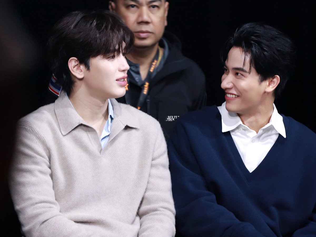 rui77_mook's tweet photo. 눈빛✨✨
#TNFMTAIPEI2024 
#Tawan_V #Newwiee #Taynew #เตนิว https://t.co/RsCt90my2H