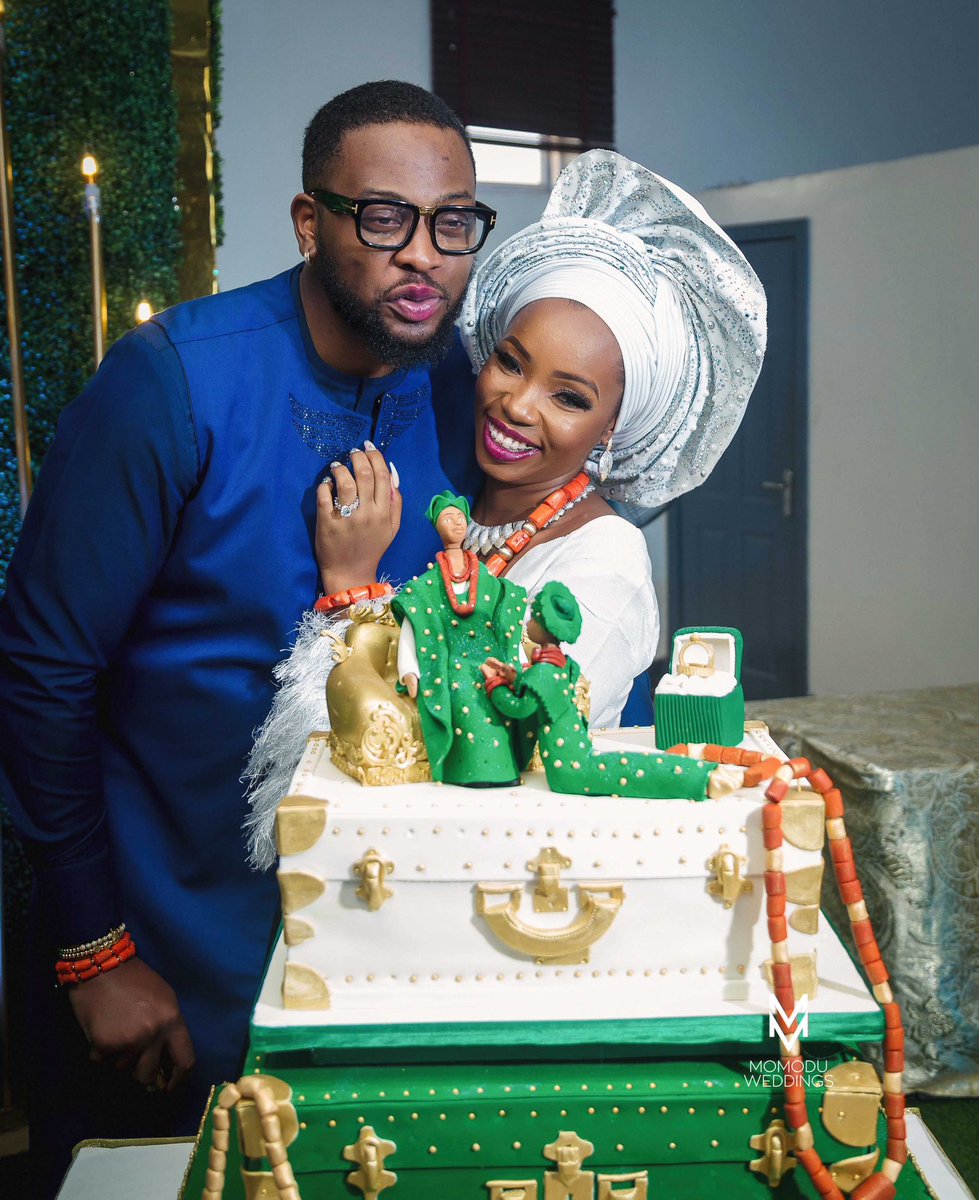 bammybestowed's tweet photo. Happy traditional anniversary to us my love @BadmanTeddyA ❤️🥰🌹
#bamteddy #loveliveshere #theadenibuyans #forevertogo https://t.co/addrCZouiA