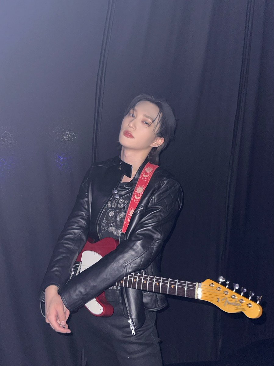 P1H_members's tweet photo. 🎸🤘🏻🎸

#P1Harmony #THEO https://t.co/CBWhAdRNDt