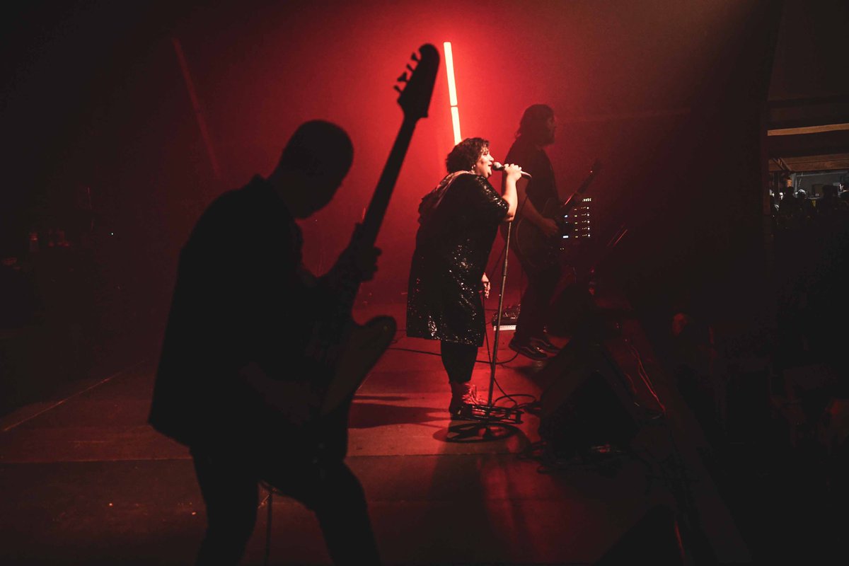 Zea Mays (@zeamaysrock) on Twitter photo Oraindik Hunkituta!!!🥺Atzo sentitutakoa oso berezia izan zen❤️Eskerrik asko Hondarribi!!!
📸<a href="/IzarrenAzpian/">Eider Iturriaga</a>
<a href="/pandaartist/">Panda Artist</a> Oraindik Hunkituta!!!🥺Atzo sentitutakoa oso berezia izan zen❤️Eskerrik asko Hondarribi!!!
📸<a href="/IzarrenAzpian/">Eider Iturriaga</a>
<a href="/pandaartist/">Panda Artist</a>