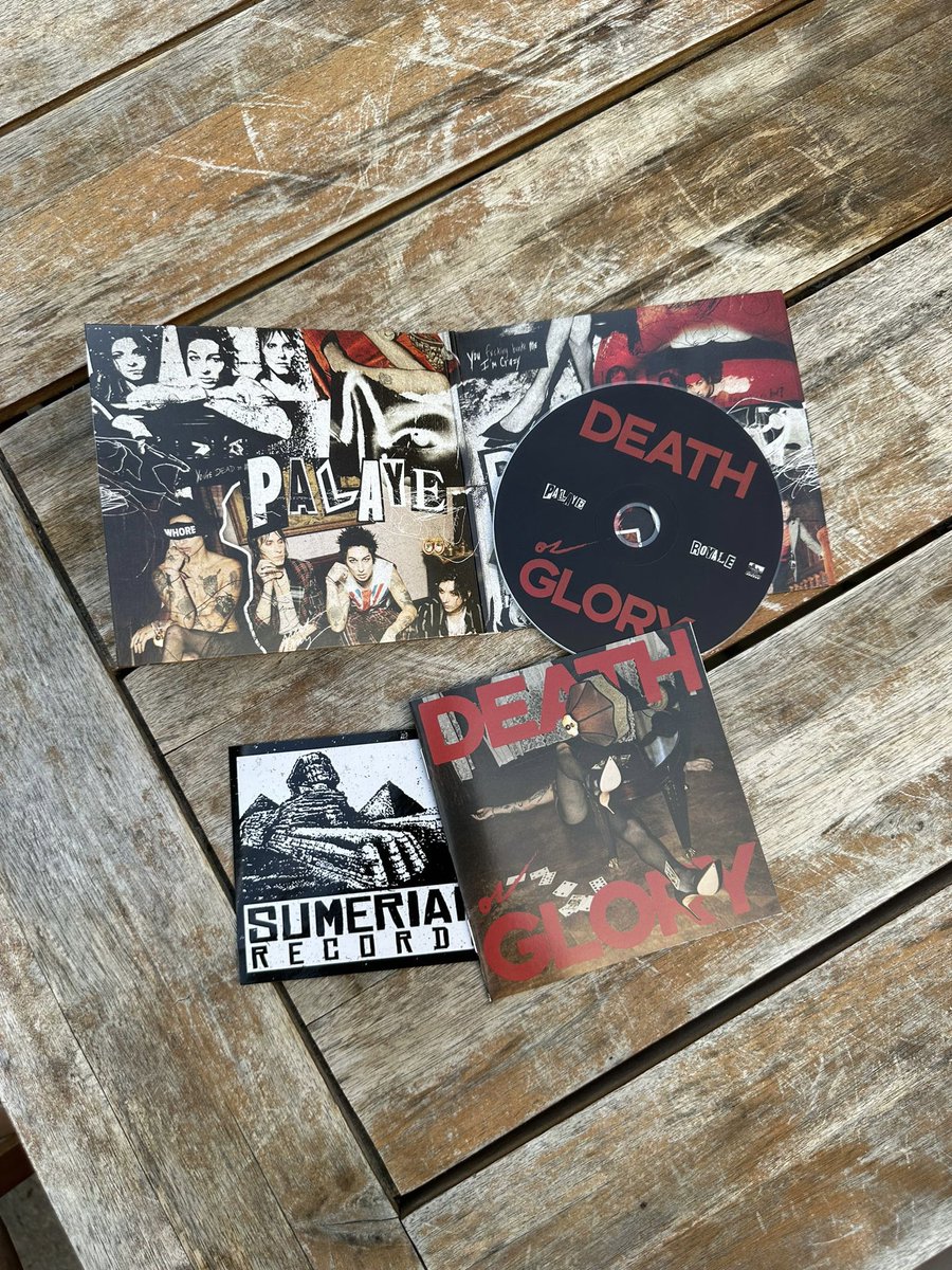 Finally got mine 😋 So lucky to have this masterpiece 🖤 <a href="/PalayeRoyale/">Palaye Royale</a> <a href="/SebastianDanzig/">Sebastian Danzig</a> <a href="/RemingtonLeith/">Remington Leith❌❌❌</a>