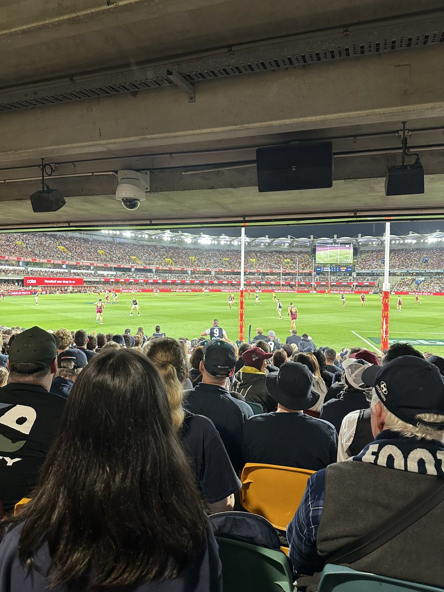 Things are looking very grim here at The Gabba for <a href="/CarltonFC/">Carlton FC</a> 😬