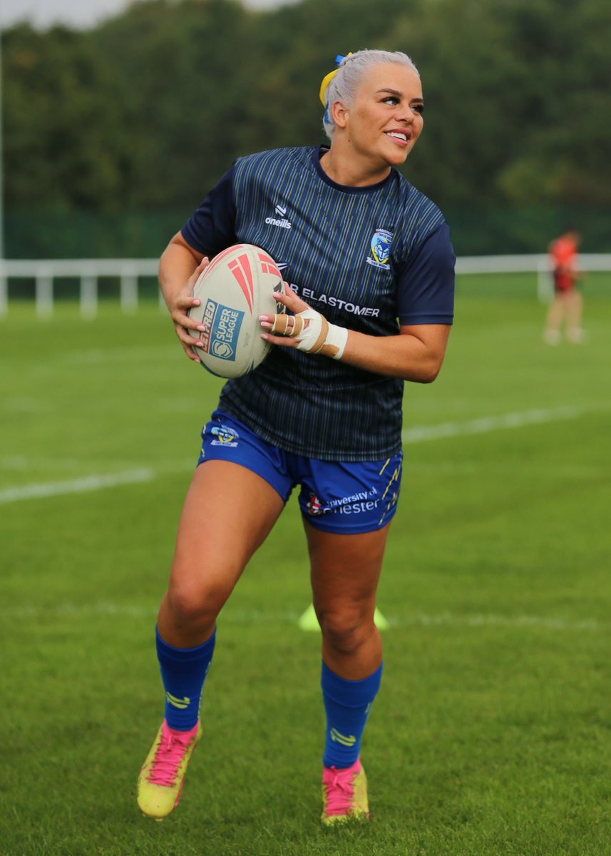 Great to see Sammi Simpson back in the Primrose and Blue