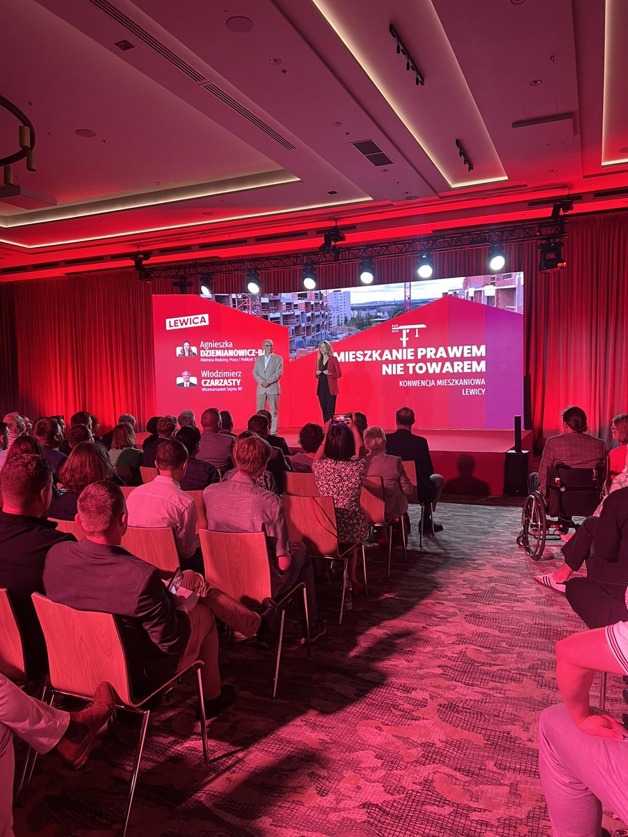 W Krakowie rozpoczęła się konwencja <a href="/__Lewica/">Lewica</a> Tematy przewodnie to mieszkalnictwo, bezpieczeństwo społeczne i samorządy. Na początek przemówienia <a href="/AgaBak/">A. Dziemianowicz-Bąk</a> i <a href="/wlodekczarzasty/">WłodzimierzCzarzasty 📚📖</a> Relacjonujemy w  <a href="/Radio_TOK_FM/">Radio TOK FM</a> <a href="/TOKFM_NEWS/">Informacje TOK FM</a>