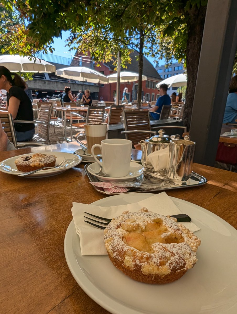 First tea and cake - Swiss Rheinfelden ❤️.  Cherry/ apricot streusel - lecker 😋