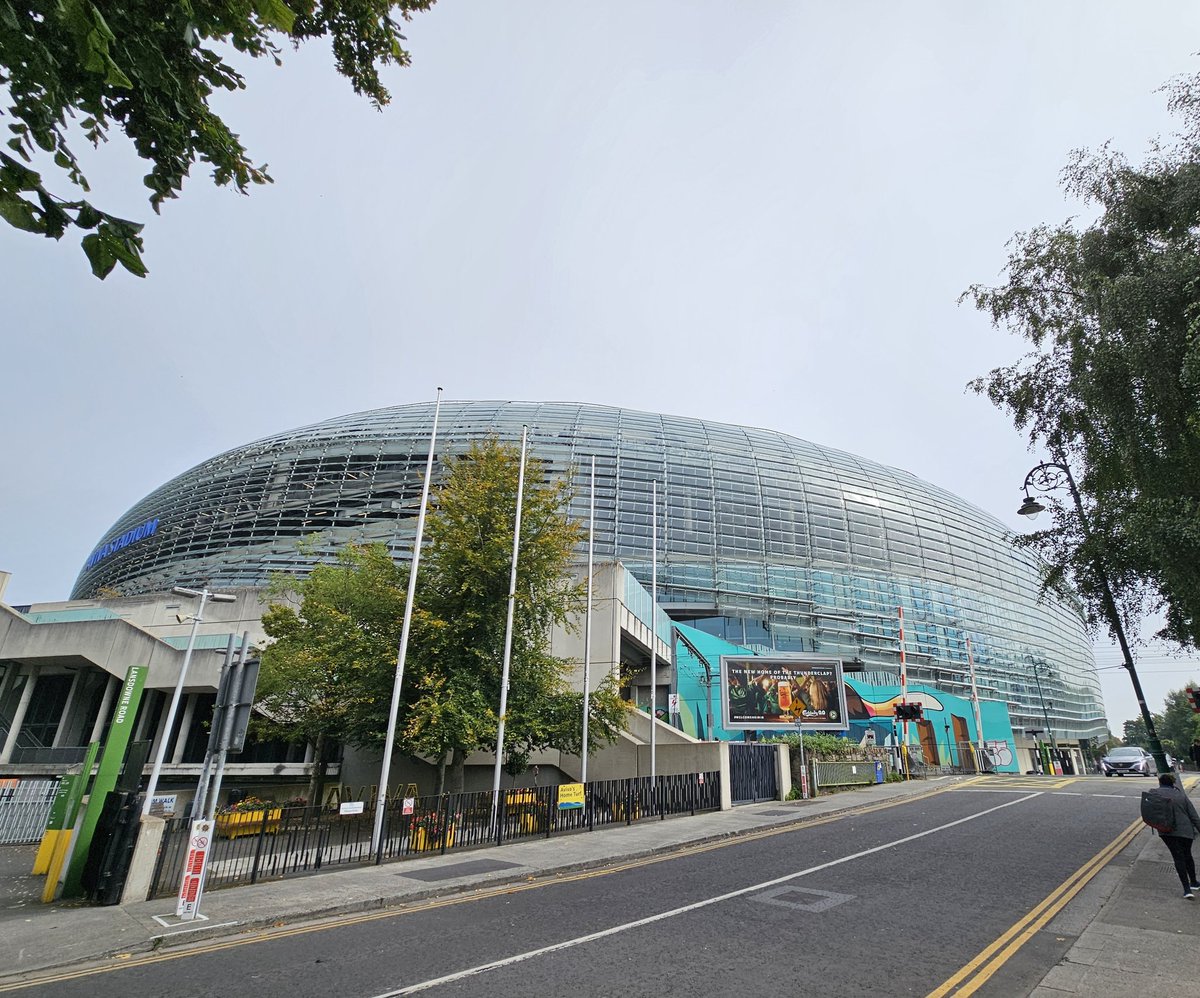 drogowski's tweet image. It's matchday 😍 🏴󠁧󠁢󠁥󠁮󠁧󠁿 🍻 ⚽️
#gstk #irleng #NationsLeague #followenglandaway