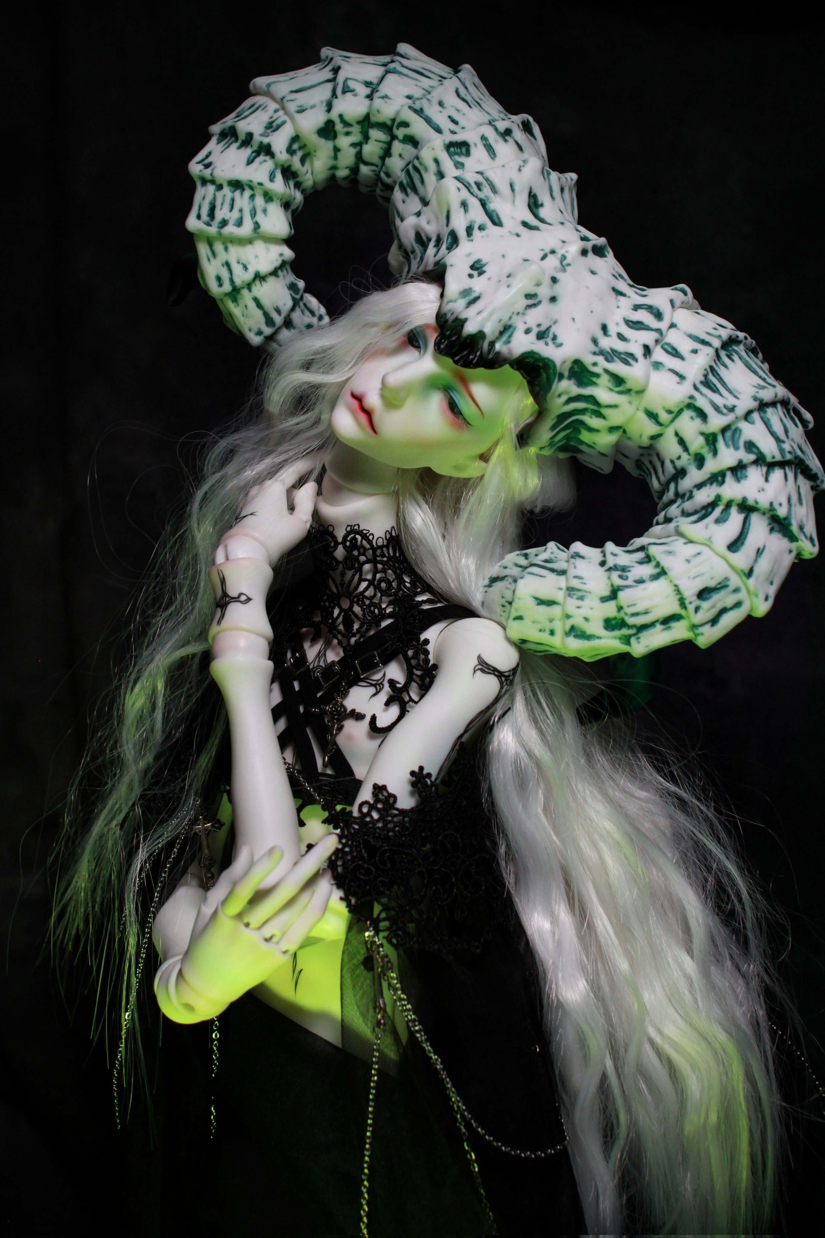 DollChateau - Search / X