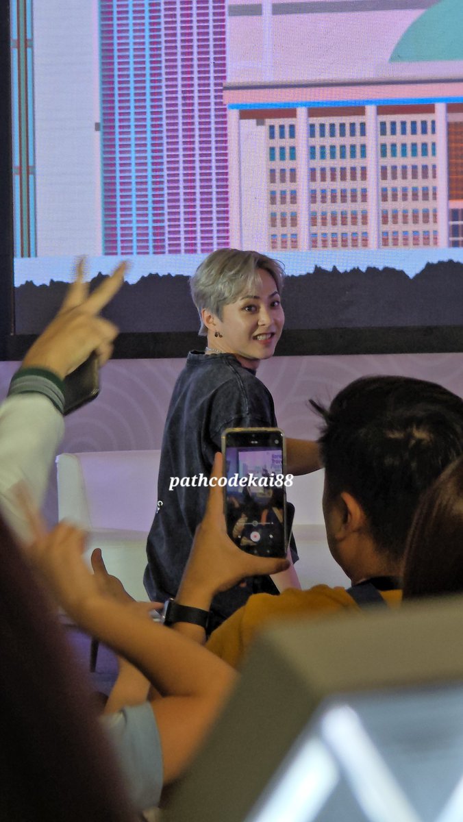 pathcodeKAI88's tweet photo. GUYSSSS! HIS VISUAL IN PERSON WAAAAAHHHH!!!! I HAVE NO WORDS!!!! 🔥🔥🔥

@XIUMIN_INB100 #KoreaTravelFiesta2024 https://t.co/FfKGzFNk05