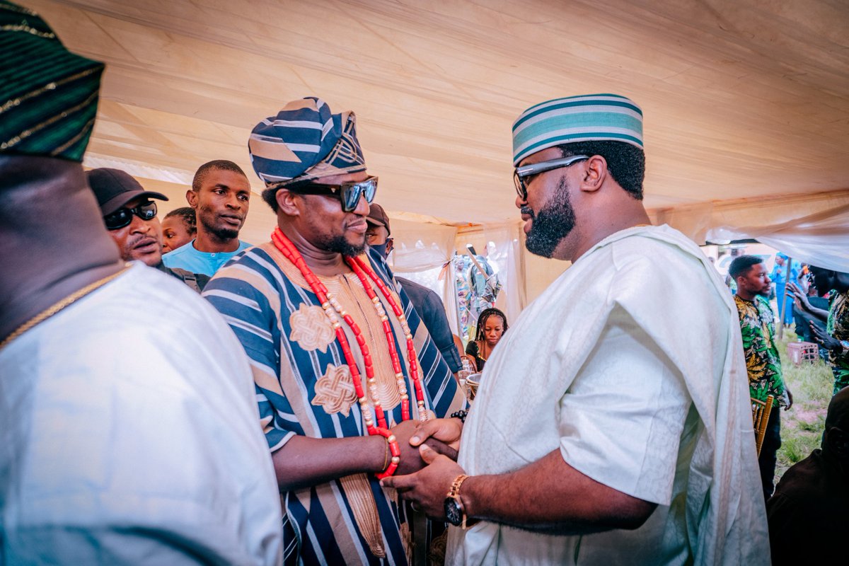 I joined family, friends, and well-wishers at the Funeral reception of Lady Deaconess Victoria T. Ojo JP (Nee Owolabi Arogbola), Eye Korede of Odo Ayedun Ekiti, and former Commissioner in H.E. Otunba Adeniyi Adebayo’s administration.