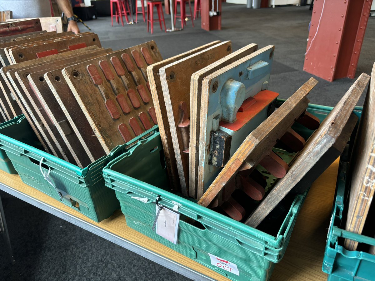 PatternChurch's tweet image. Pay us a visit today as part of #HeritageOpenDays &amp;amp; buy yourself a part of #Swindon history #Patterns #Railway #Heritage @SHPreservation @HeritageWSHC