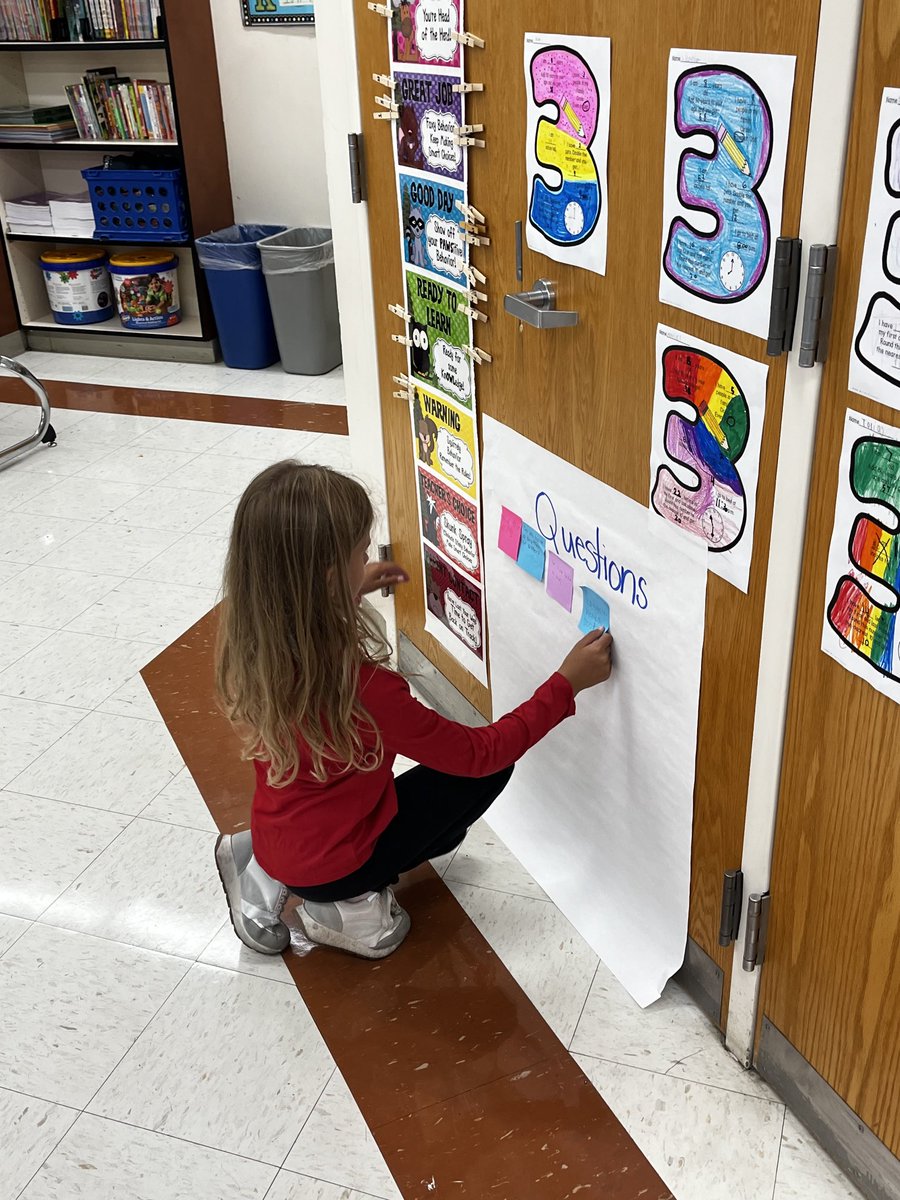 CmsJuckett's tweet photo. Writing examples of the four types of sentences and deciding which each is an example of. ⁦@CMSmtolive⁩ ⁦@NicoleMusarra⁩ ⁦@ashleylopez210⁩ https://t.co/6FJwCfOOwG
