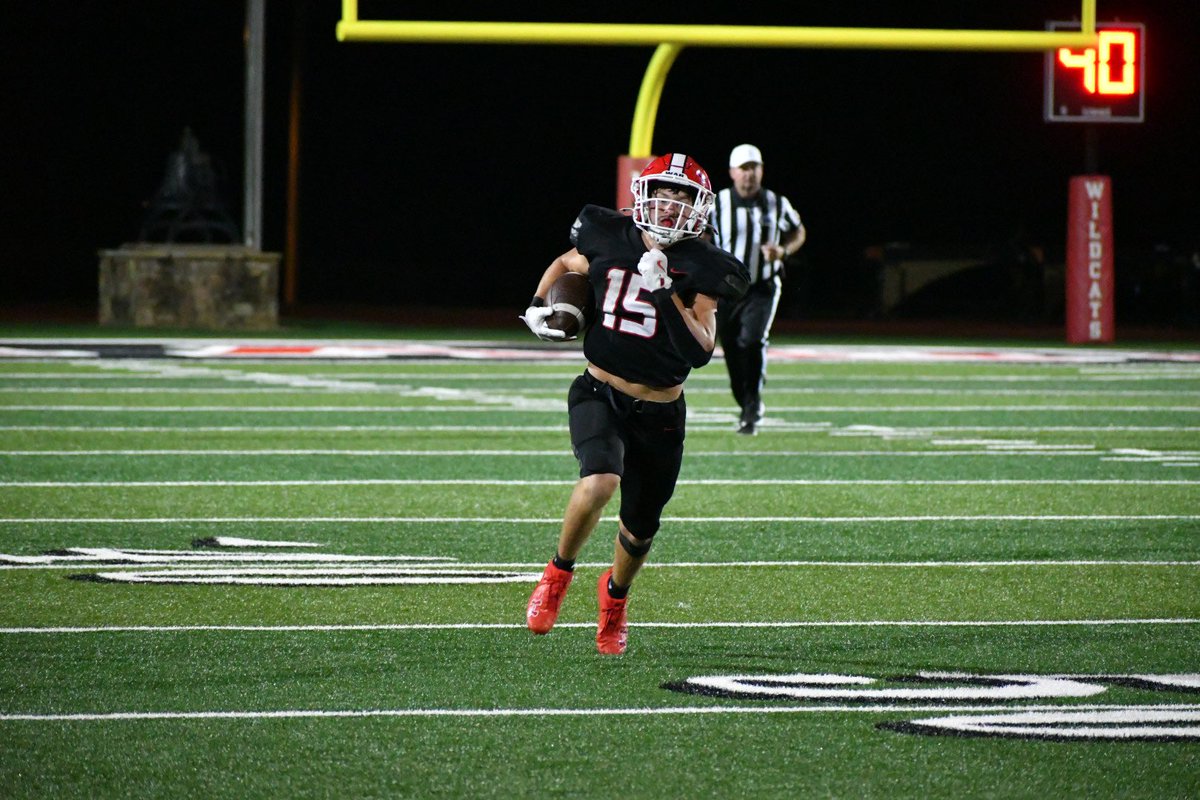 wadercheek's tweet photo. @ReidGiles15 for @RabunFootball had 186 yards-rushing on just 11 carries along with 4 touchdowns in the Wildcats’ 35-13 win over 4A Dalton last night. 

4 touchdowns too!

Kid is a monster!!

@BlitzSportsGA 
@GHSFdaily 
@coachheavyd 
@WorleyClay https://t.co/HG7JHCdIhH