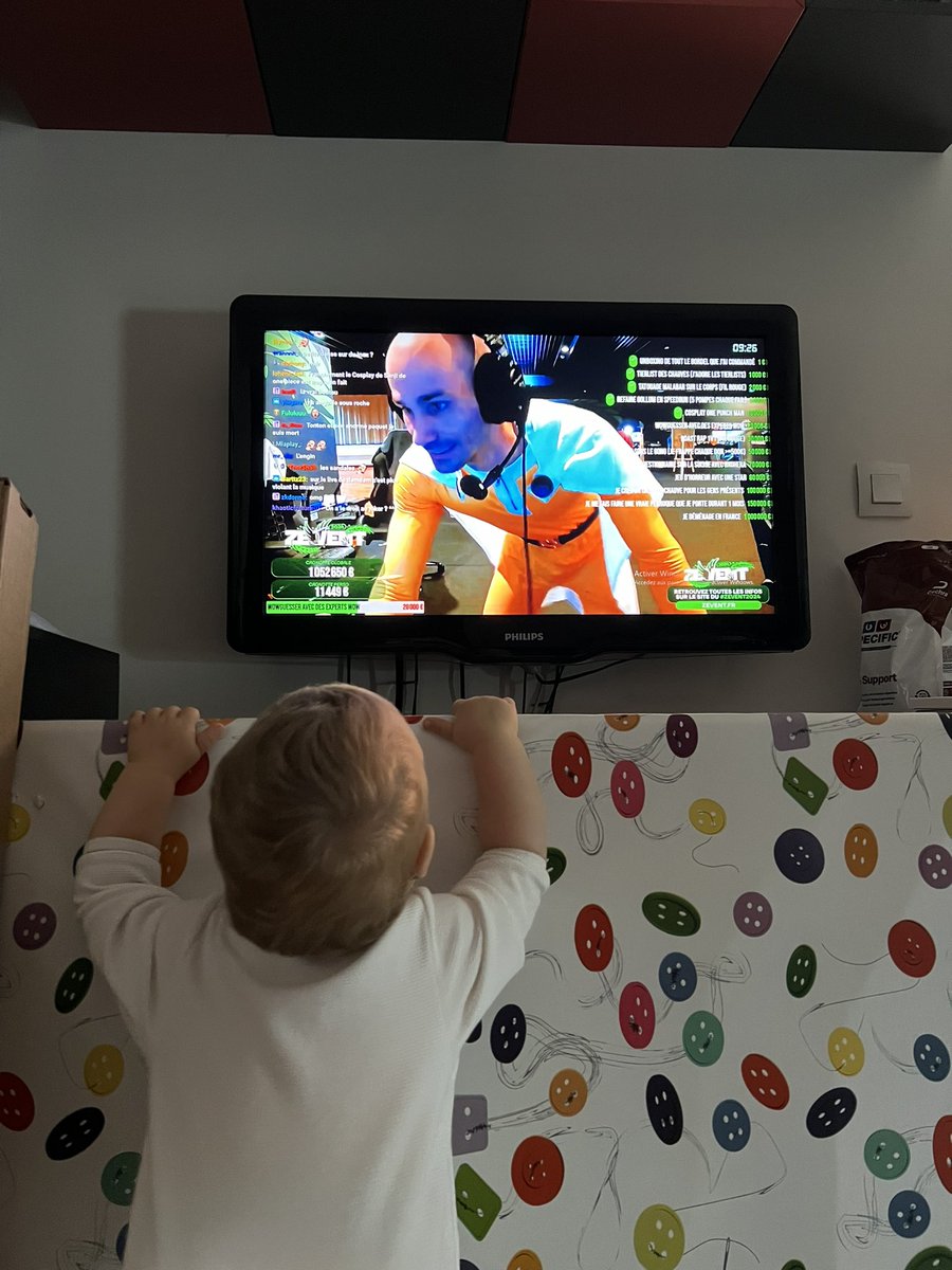 Hey <a href="/TontonTwitch/">Tonton</a> tu as un nouveau fan ! Vive le <a href="/ZEVENTFR/">ZEVENT</a> !! La relève est là 🥰