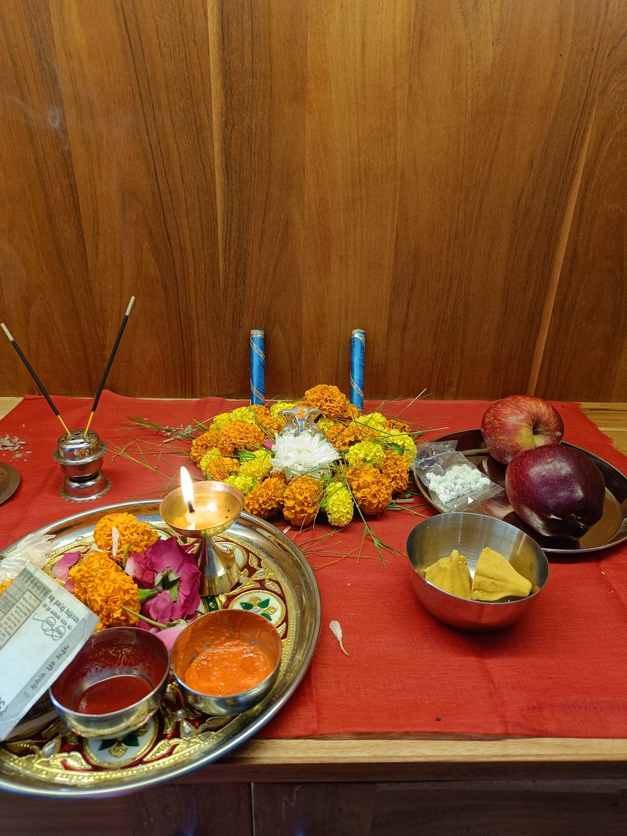 jain_beb's tweet image. Did Ganpati puja first time or any sort of puja actually. Happy Ganpati Day. 🥰