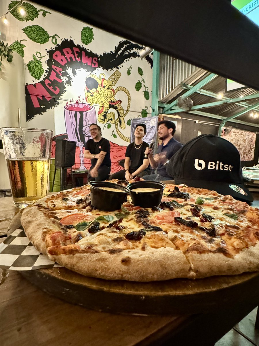 mxweb3's tweet image. @EspacioCripto + @Bitso 
¡COMMUNITY MEETUP!
El potencial de #btc y #eth  
05/09/24 Mty.Mx #mxweb3 

Crypto, pizza, cheve y fam. ❤️ 

Etienne Luquet + @Lalocripto + @deLarg0  🔥🔥🔥