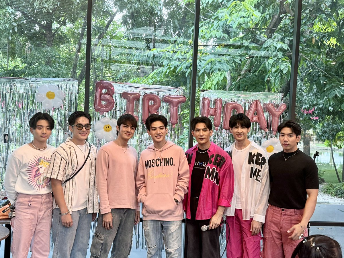GratitudeT8132's tweet photo. ขอบคุณทุกคนมากๆนะครับ 
มาร่วมงาน HBD น้องจิมมี่ ในวันนี้
#HBD22yrsJimmyDay
#Timetheseries 
#GYBentertainment https://t.co/X0KajyYZCD