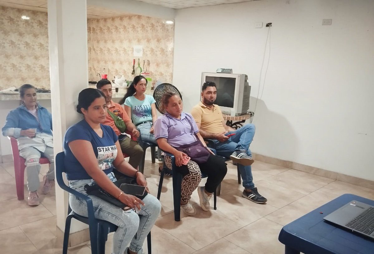 UsolidariaCo's tweet photo. #Nororiente | Desde #Pamplona, #Ocaña, #Tibú, #Barrancabermeja, #Bucaramanga y otros puntos de la región, se lleva a cabo simultáneamente la sesión inaugural del Diplomado de Asociatividad Solidaria para la Paz. ¡Unidos construyendo Territorios Solidarios! https://t.co/5NWKtWnkc0